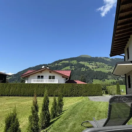 Edelschwarz *