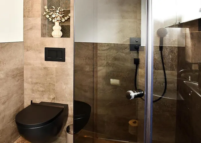 아파트 Edelschwarz