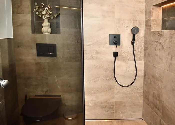 Edelschwarz 아파트 *