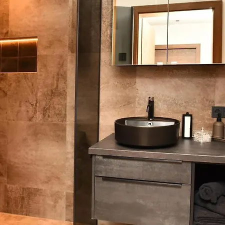 Lägenhet Edelschwarz